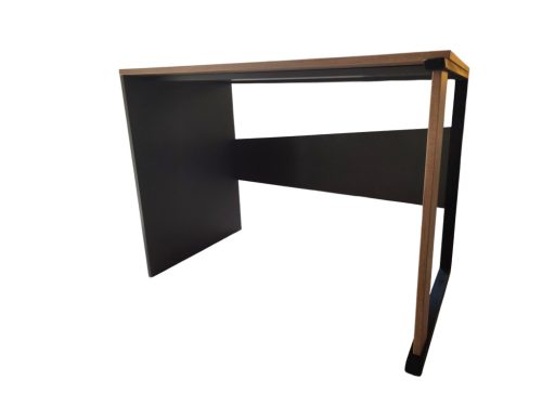 Egyszerű íróasztal fabetétes fém lábbal(OAK&STEEL Edition)